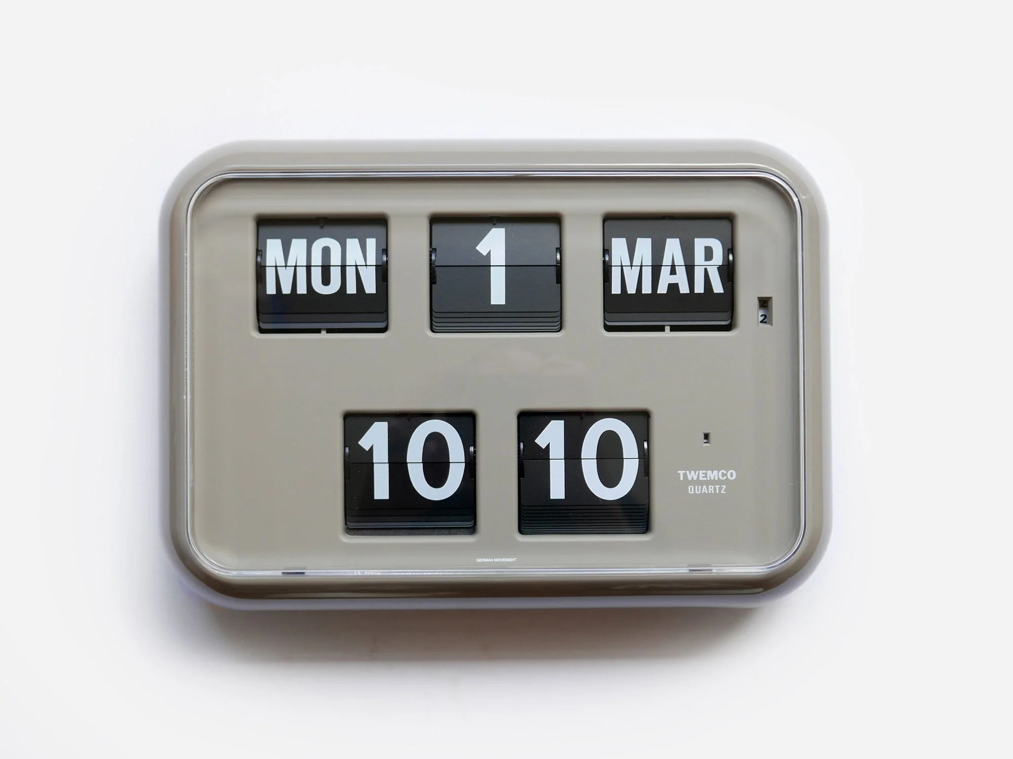 24 Hour Clock/Calendar - Image 3